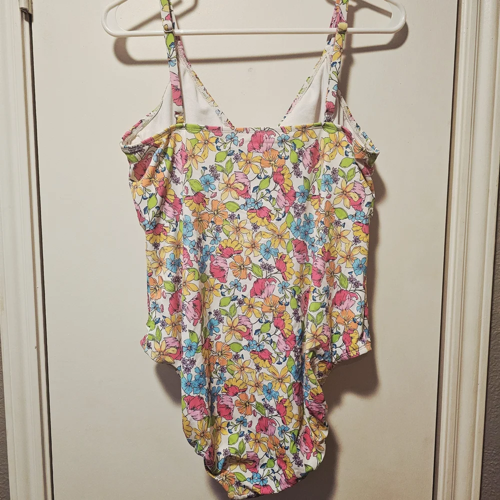 Time and Tru Colorful Floral Swimsuit - Picture 2 of 4